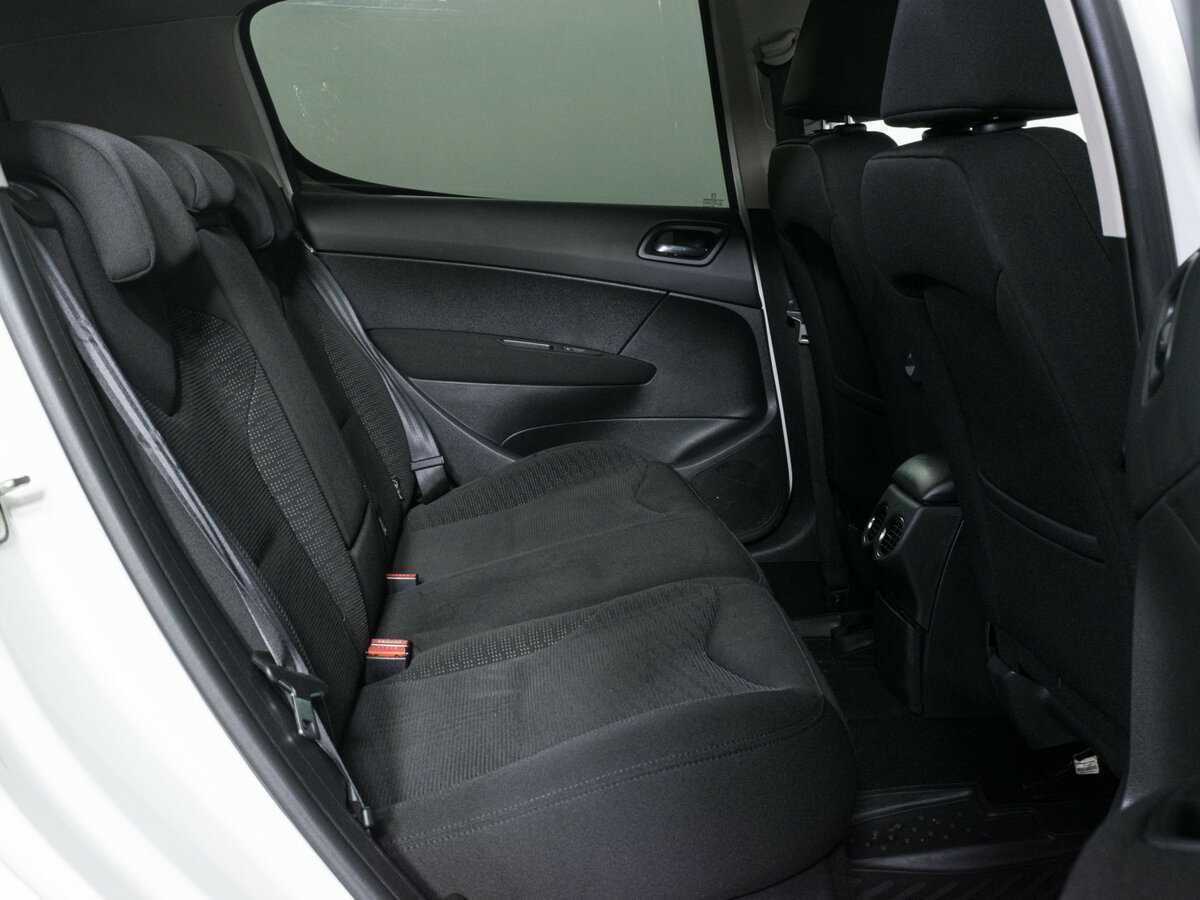 Peugeot 308, 2012 Фото №10