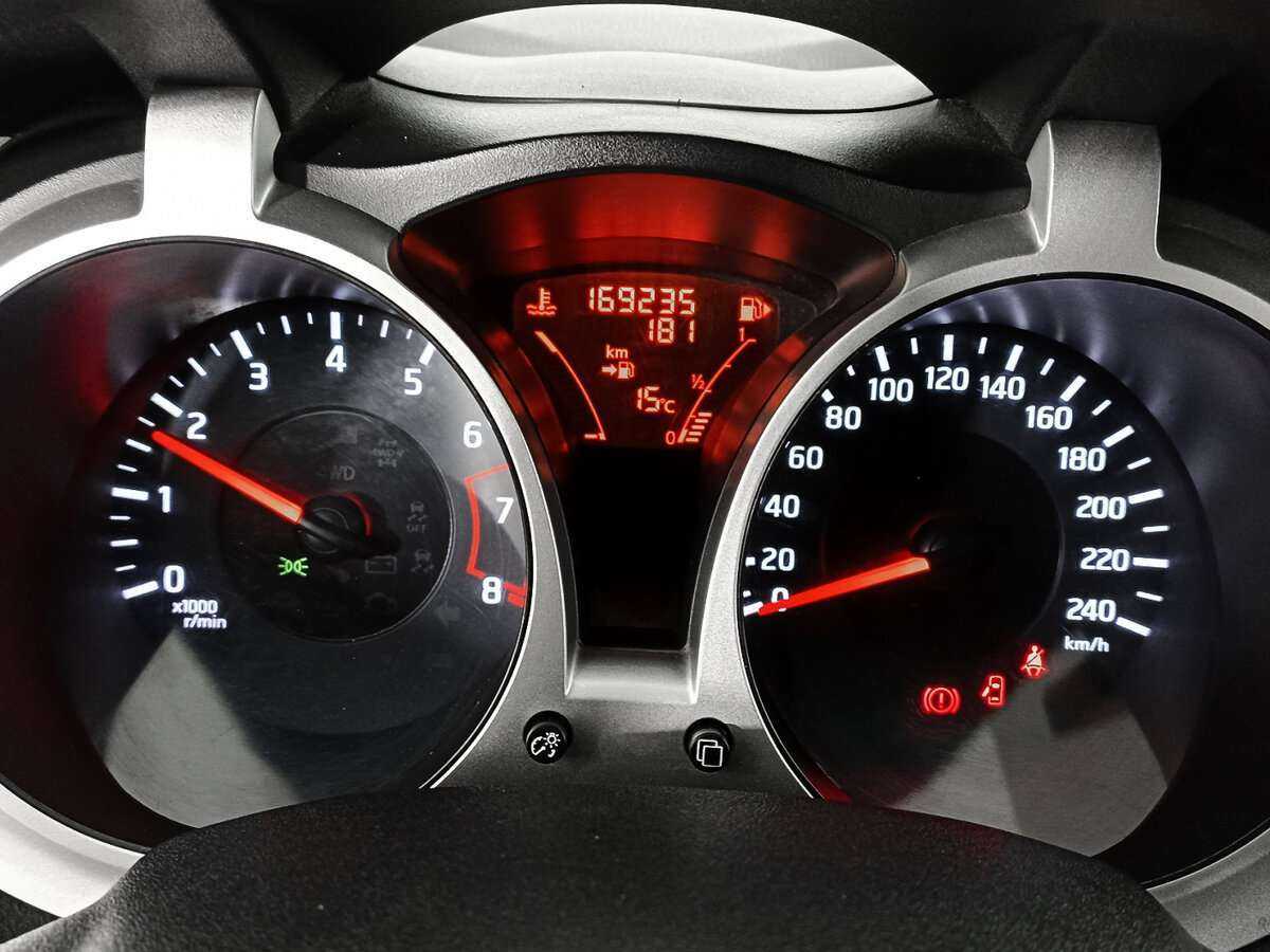 Nissan Juke, 2012 Фото №13