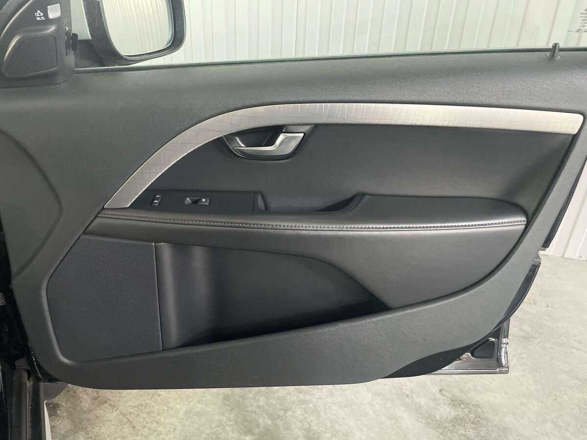 Volvo XC70, 2012 Фото №30