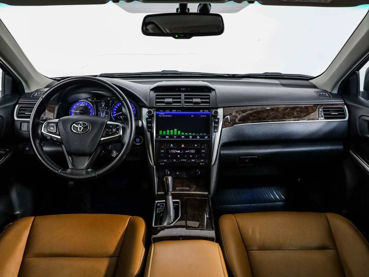 Toyota Camry VII (XV50) Рестайлинг, 2016 Фото №8