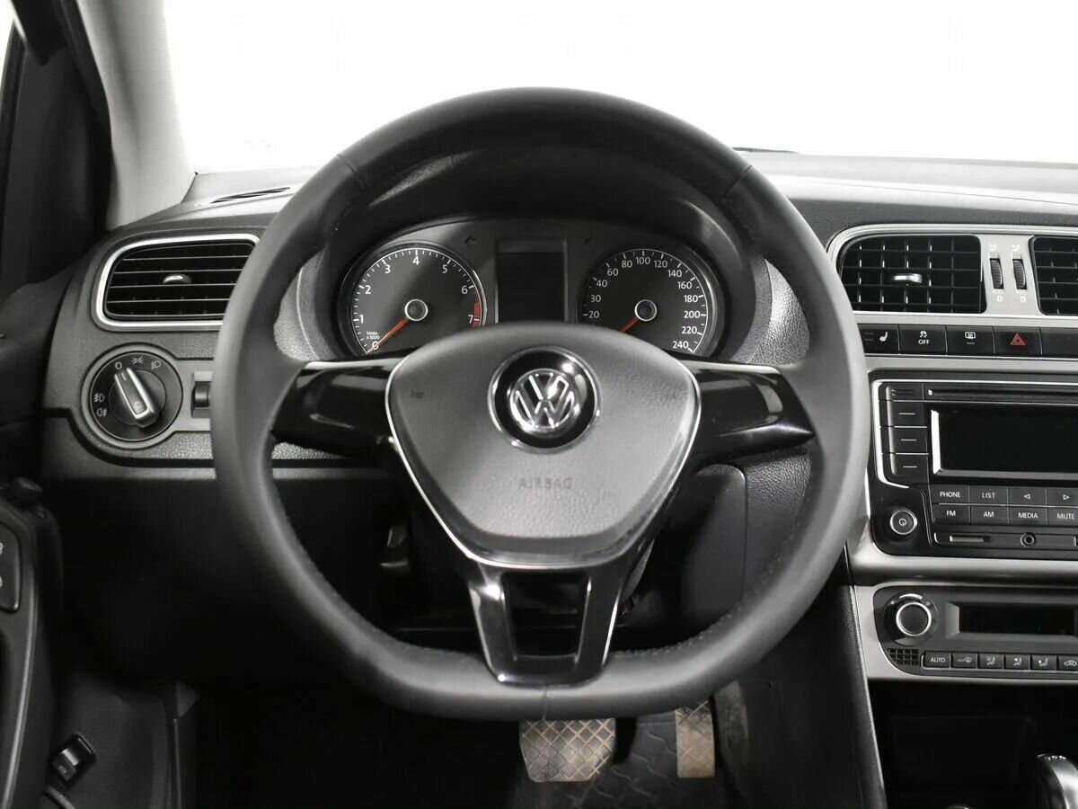 Volkswagen Polo, 2017 Фото №11