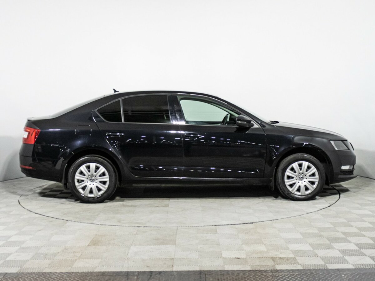 Skoda Octavia III (A7) Рестайлинг, 2018 Фото №4