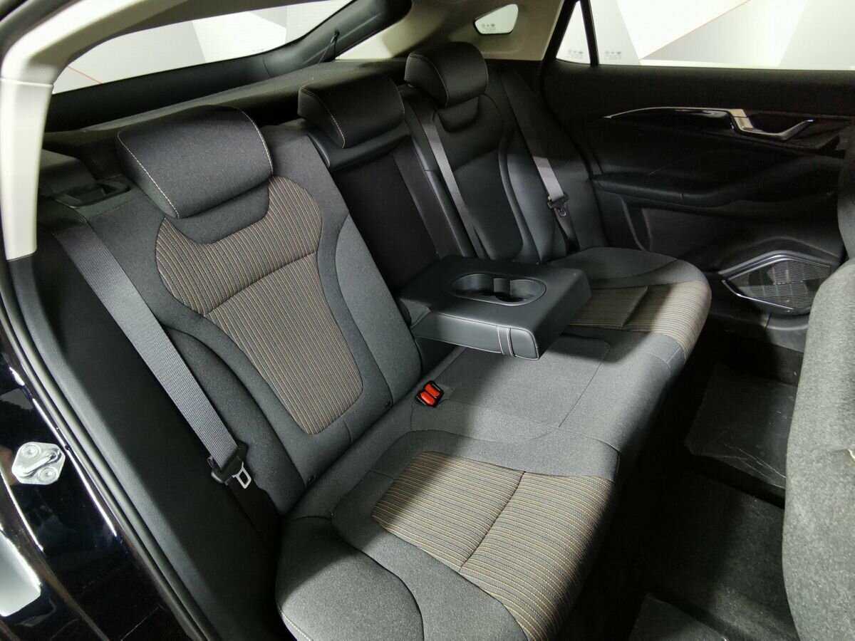 FAW Bestune B70, 2023 Фото №13