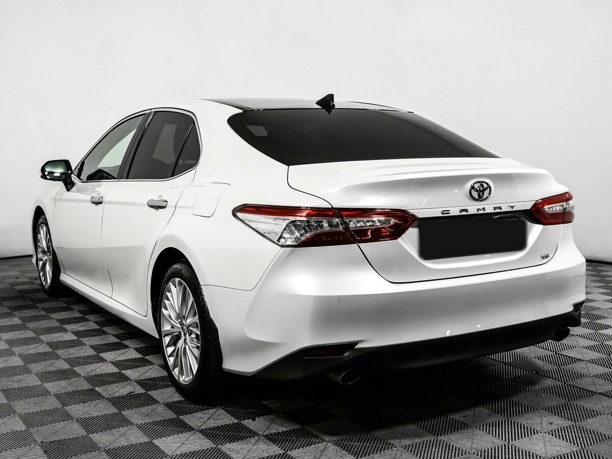 Toyota Camry, 2019 Фото №7