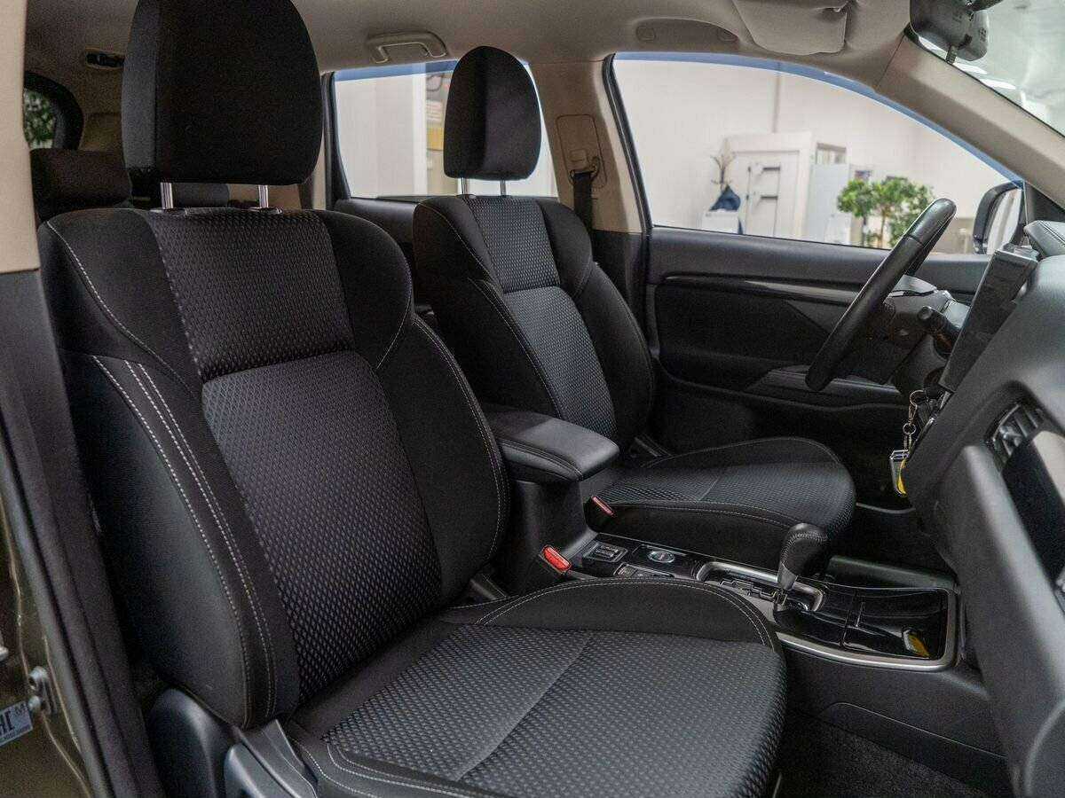 Mitsubishi Outlander, 2018 Фото №10