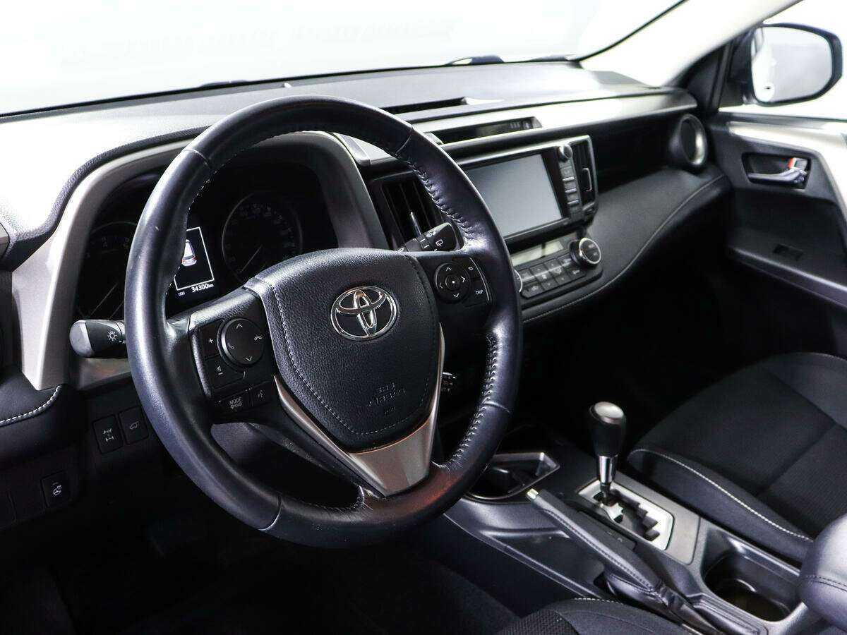 Toyota RAV4, 2017 Фото №7