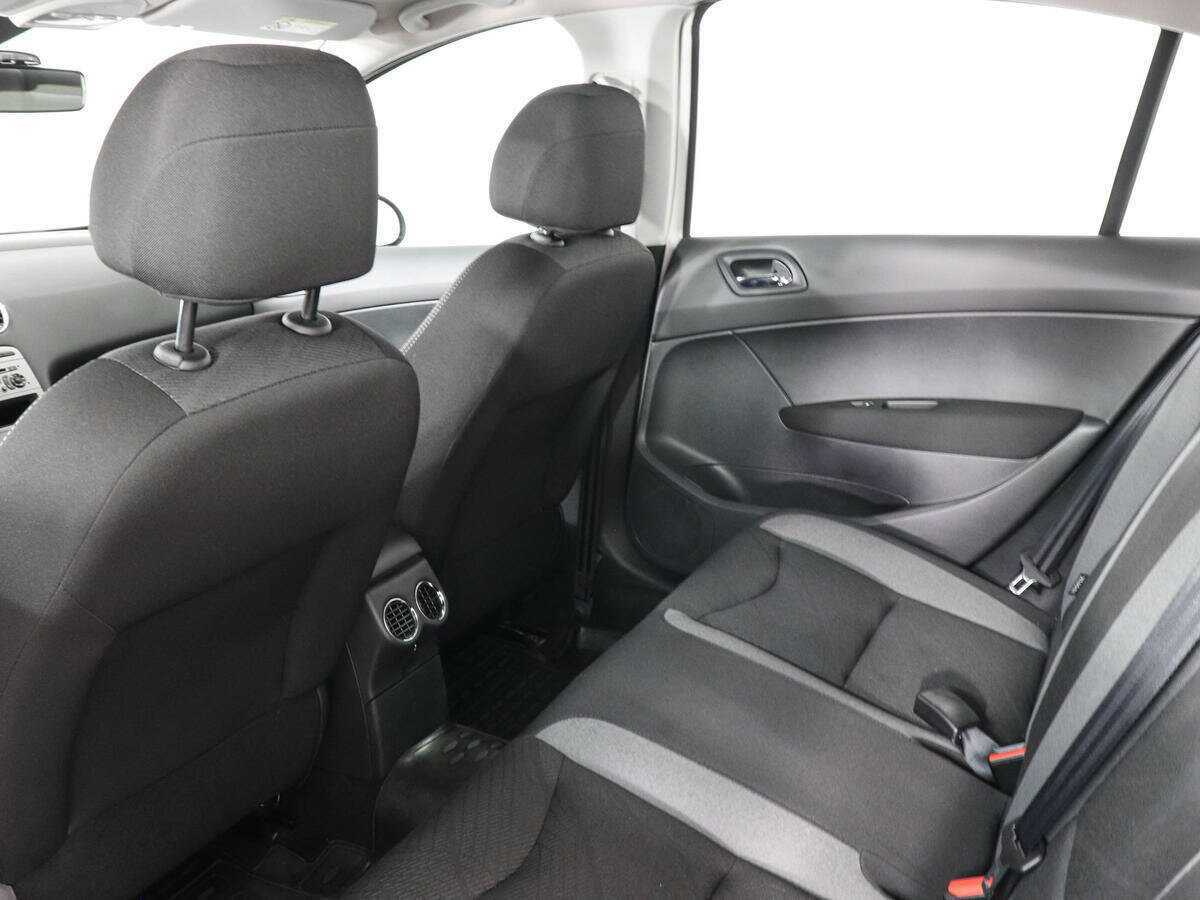 Peugeot 408, 2016 Фото №12