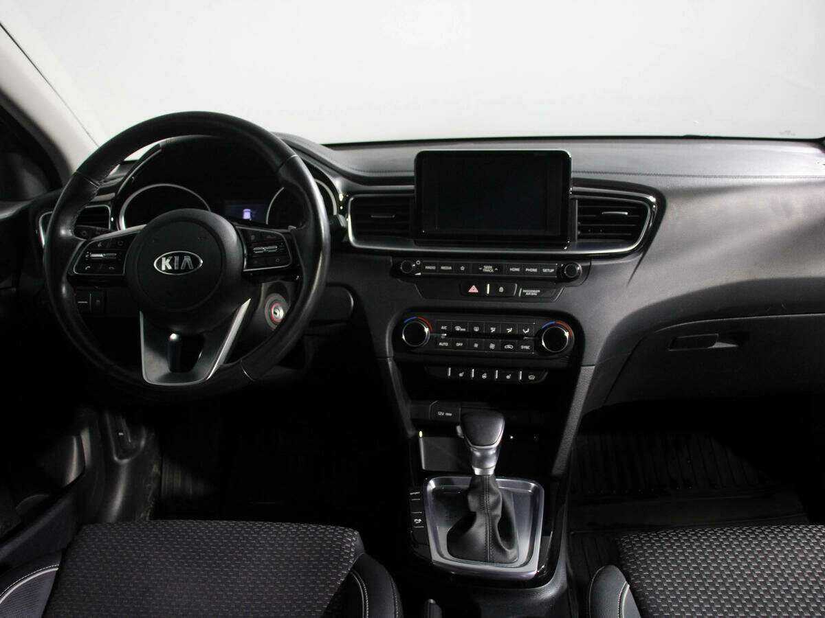 Kia Ceed, 2018 Фото №10