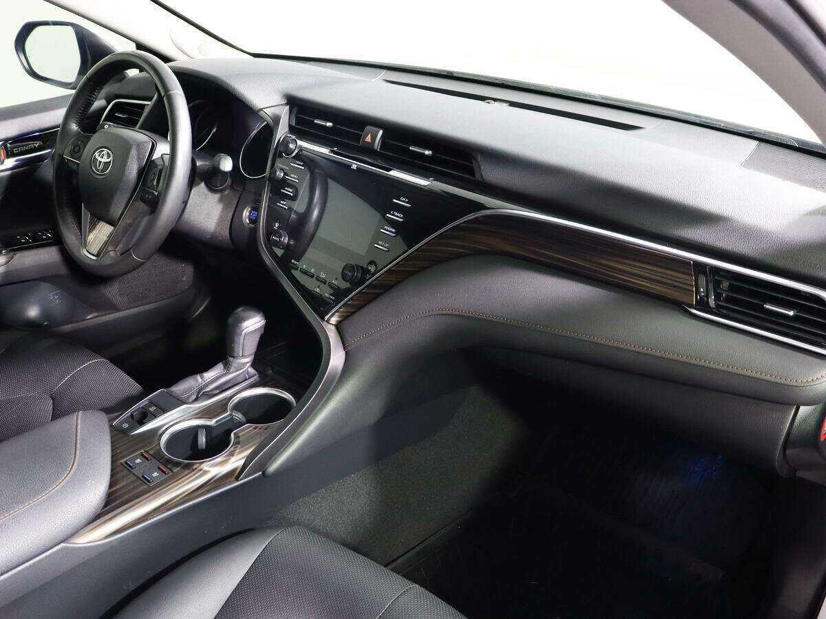 Toyota Camry, 2018 Фото №7