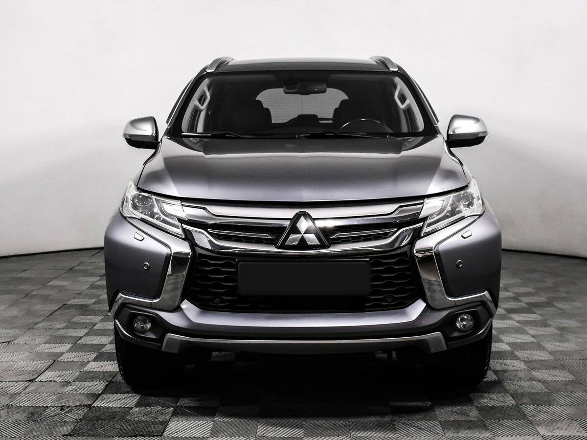 Mitsubishi Pajero Sport, 2017 Фото №2