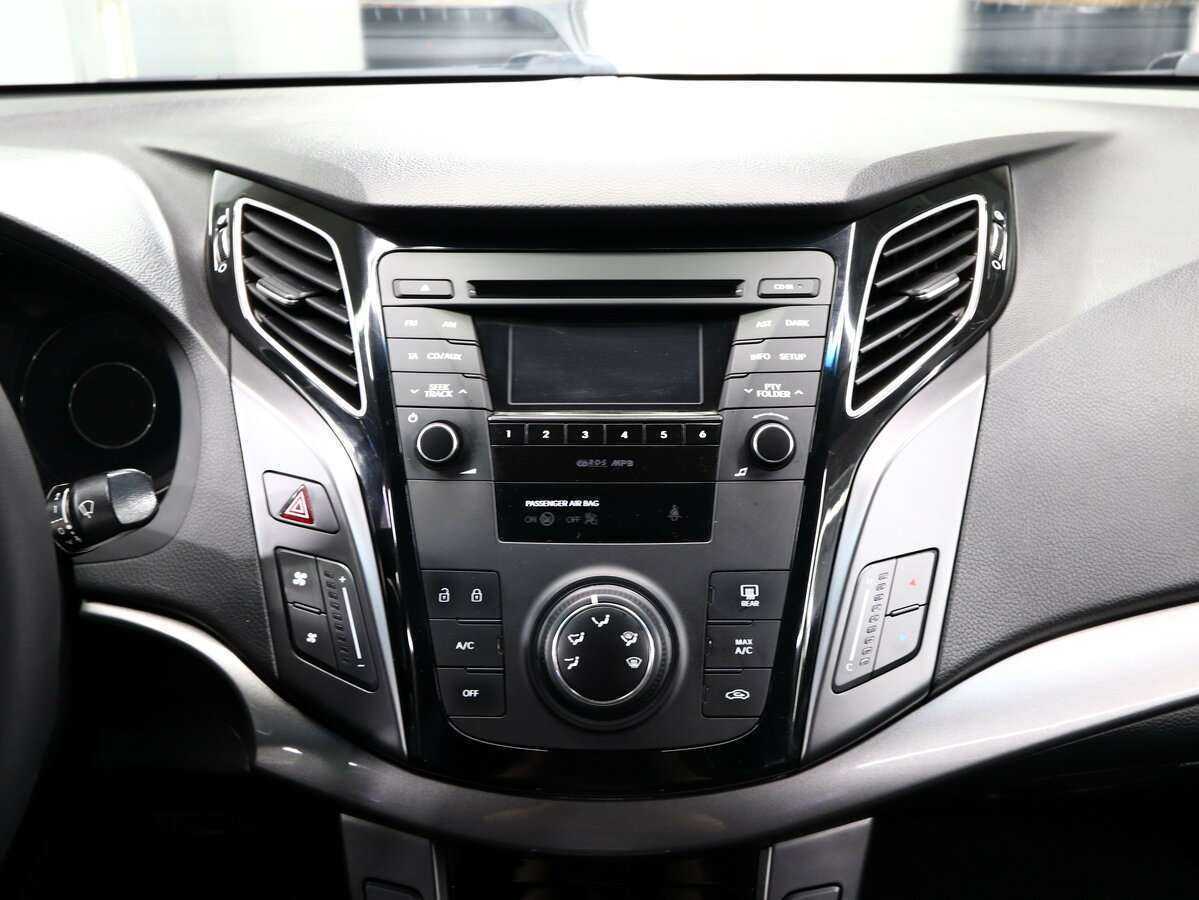 Hyundai i40, 2014 Фото №19
