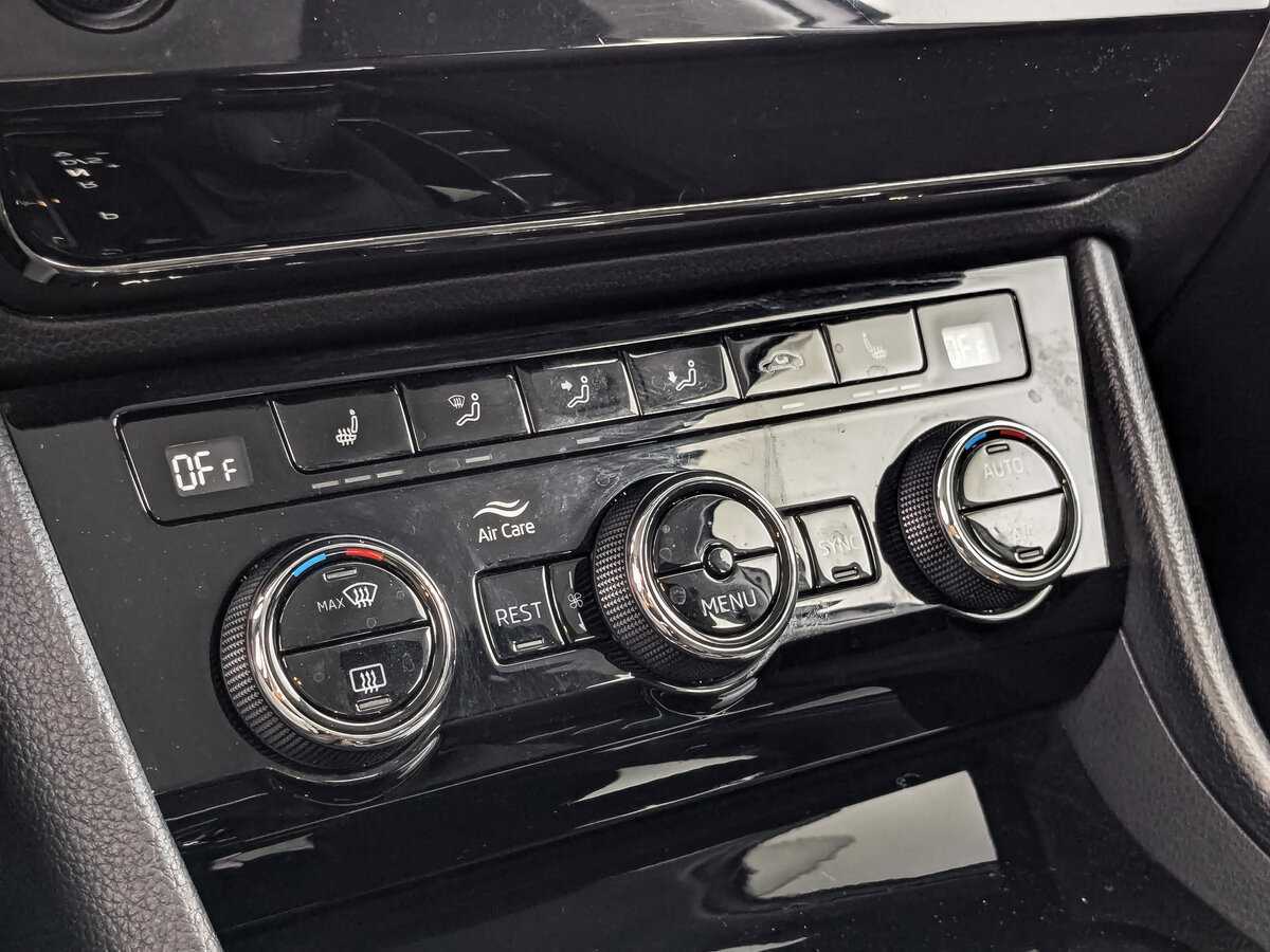 Skoda Superb, 2018 Фото №21