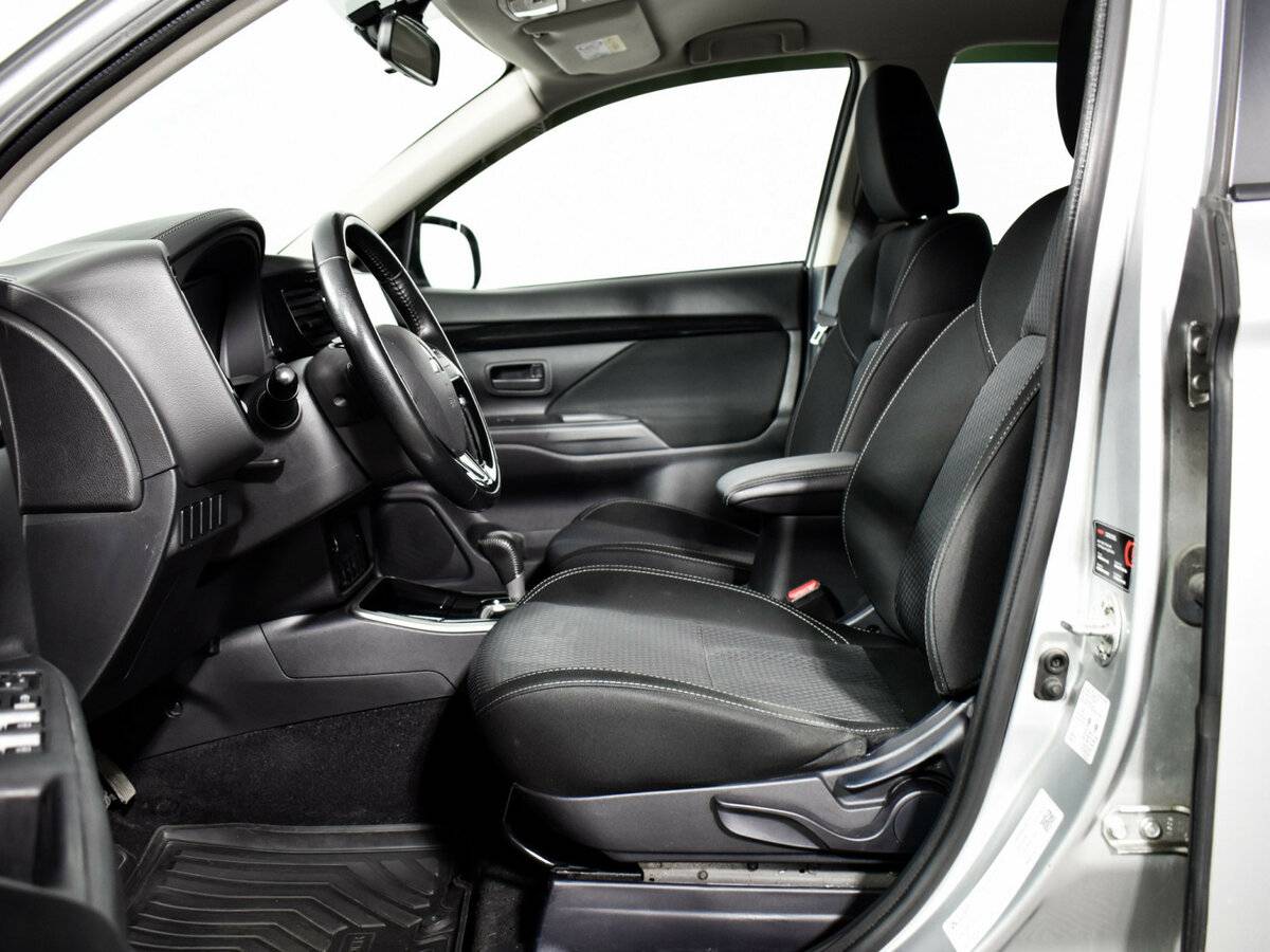 Mitsubishi Outlander III Рестайлинг 3, 2018 Фото №8