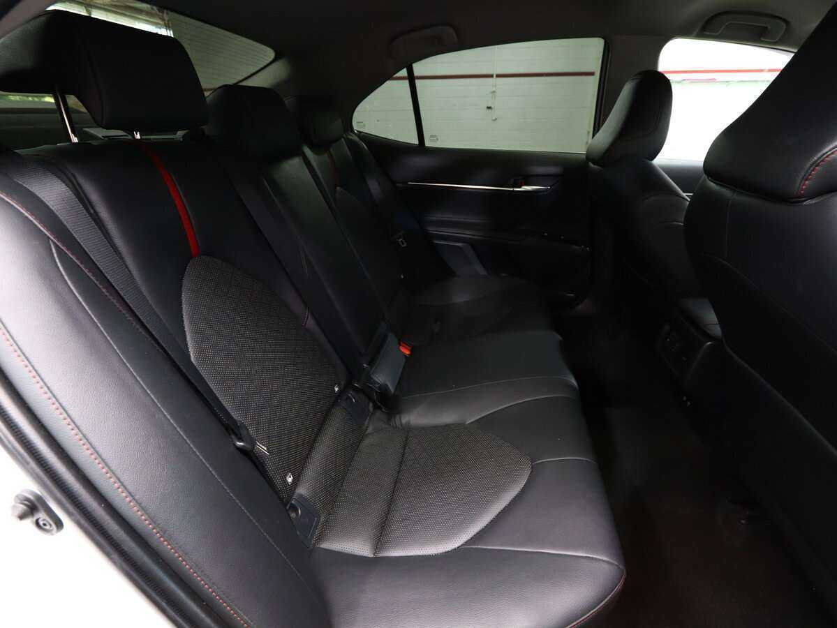 Toyota Camry, 2020 Фото №13