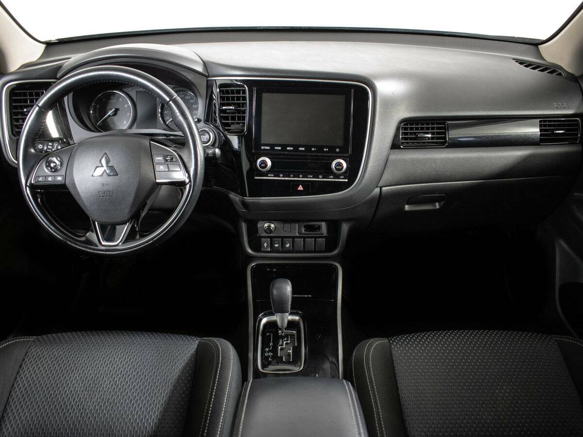 Mitsubishi Outlander III Рестайлинг 3, 2022 Фото №12