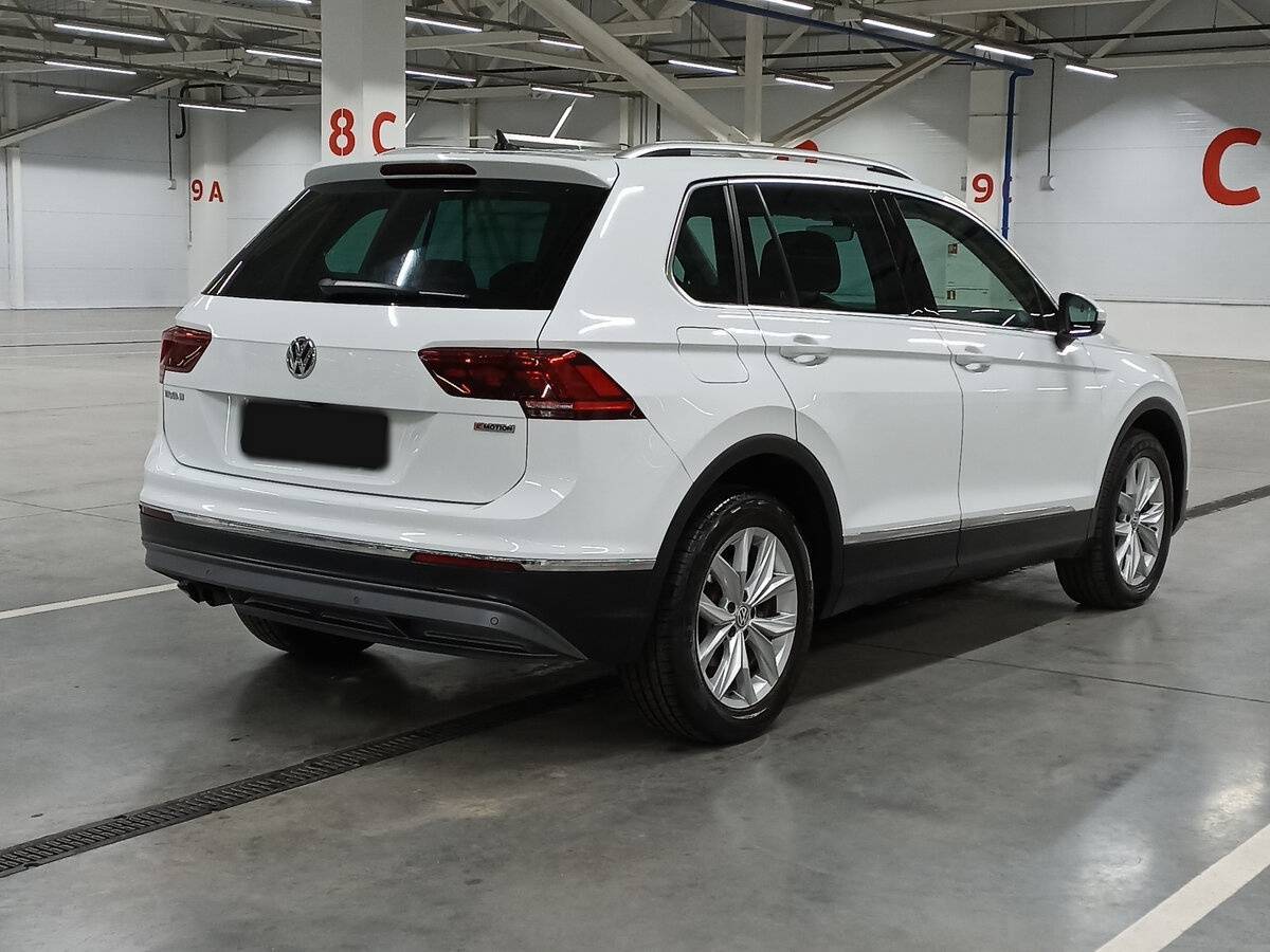 Volkswagen Tiguan, 2018 Фото №5