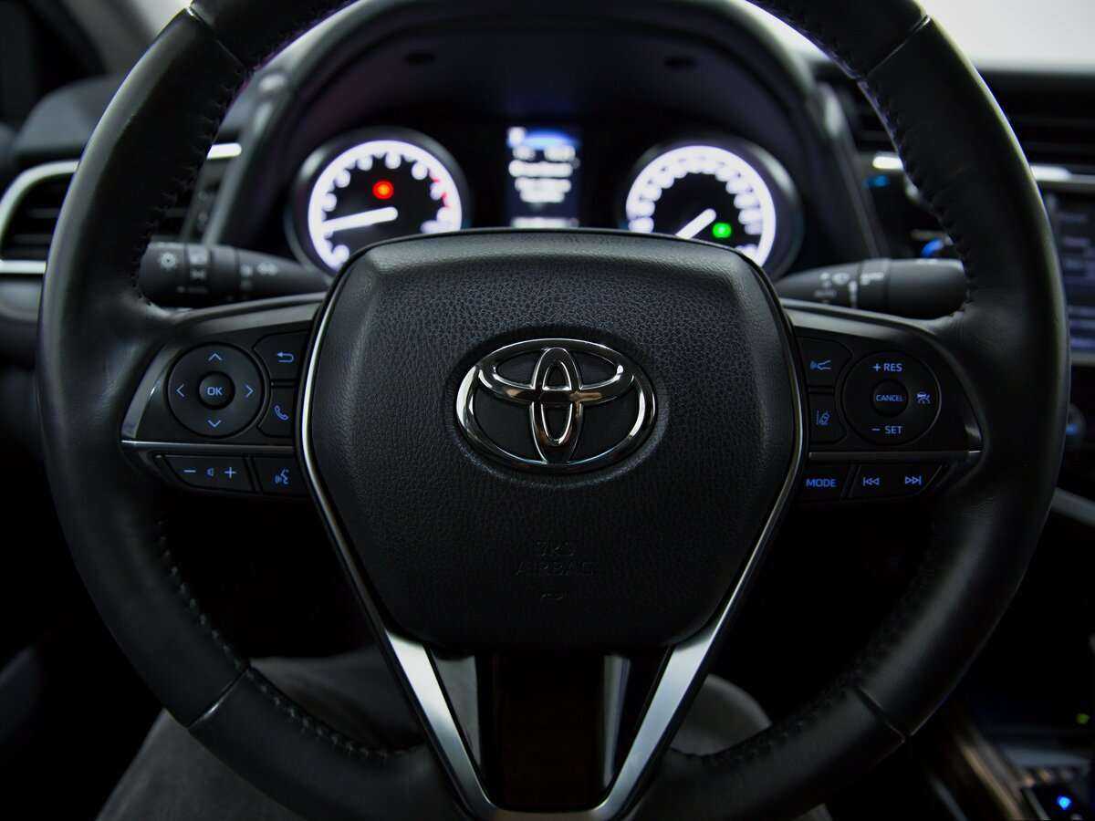 Toyota Camry, 2020 Фото №12