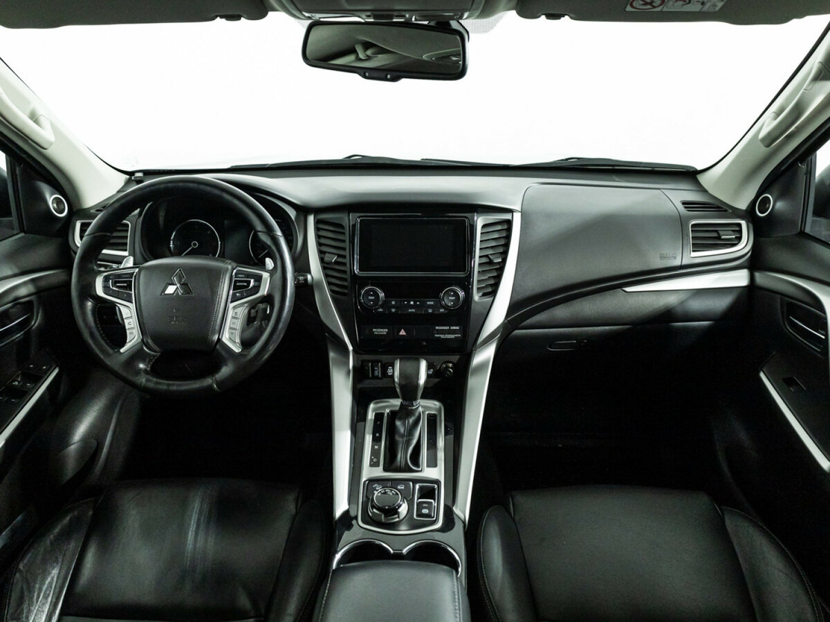 Mitsubishi Pajero Sport III, 2017 Фото №11