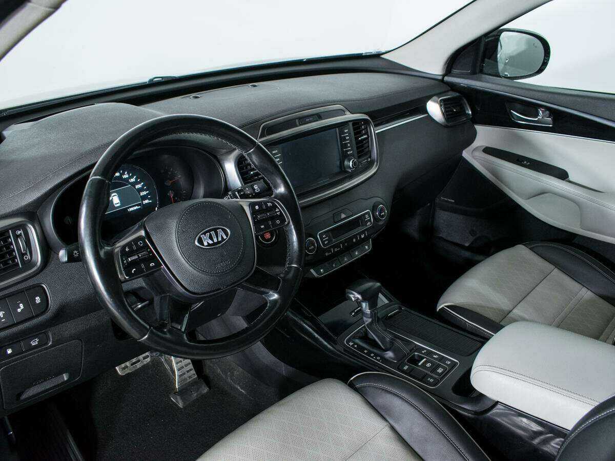 Kia Sorento, 2018 Фото №13