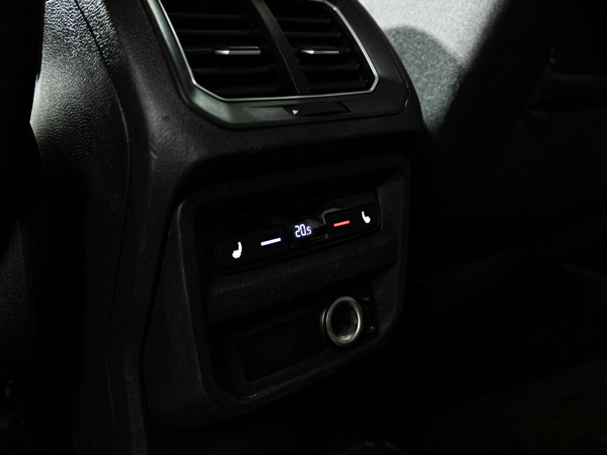 Volkswagen Tiguan II, 2017 Фото №14