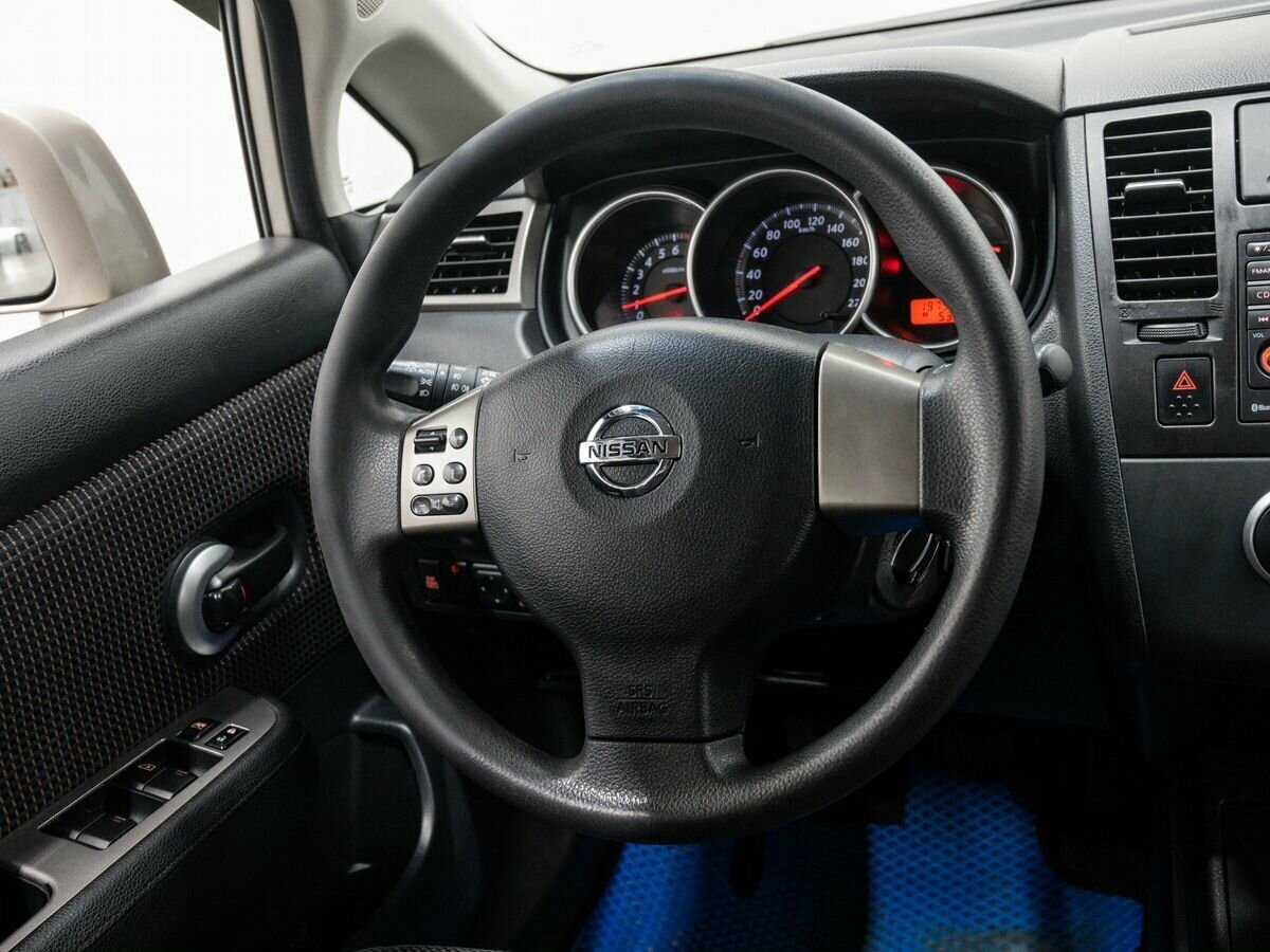 Nissan Tiida, 2012 Фото №12