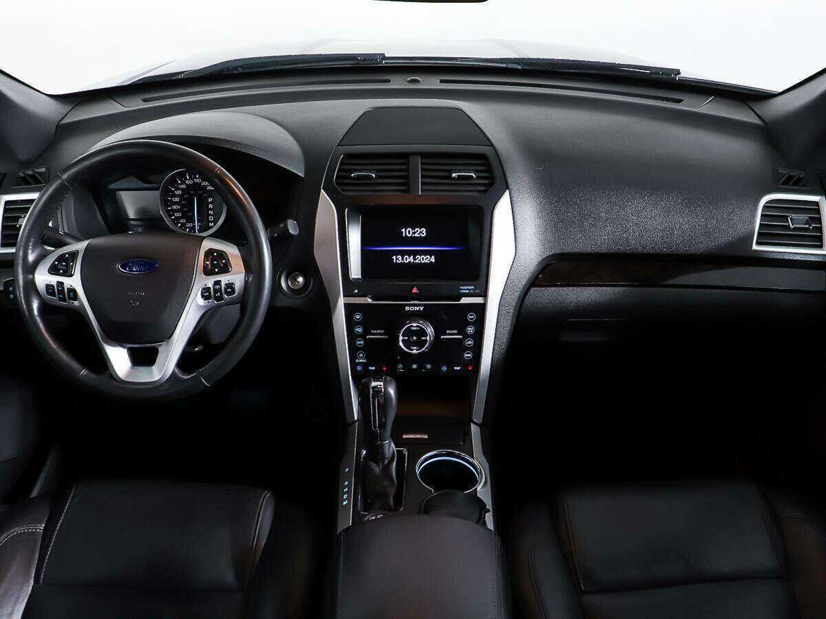 Ford Explorer, 2014 Фото №11