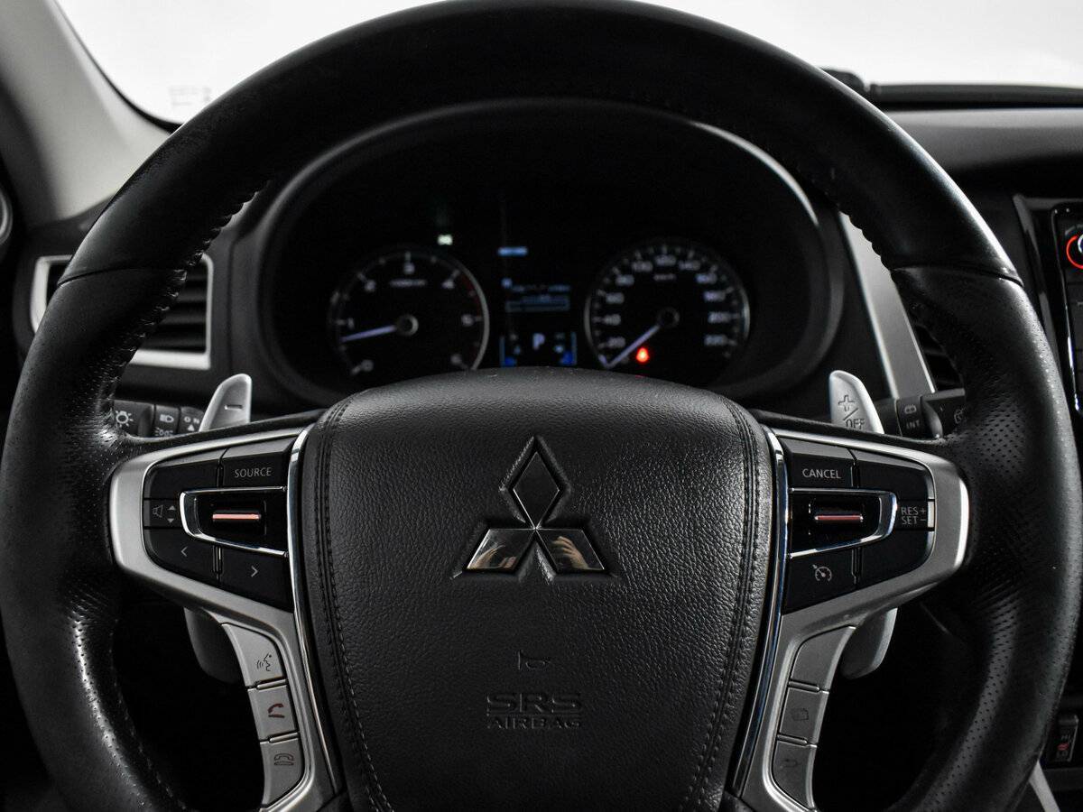 Mitsubishi Pajero Sport, 2018 Фото №18