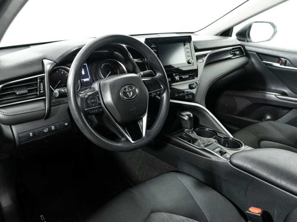 Toyota Camry, 2021 Фото №11