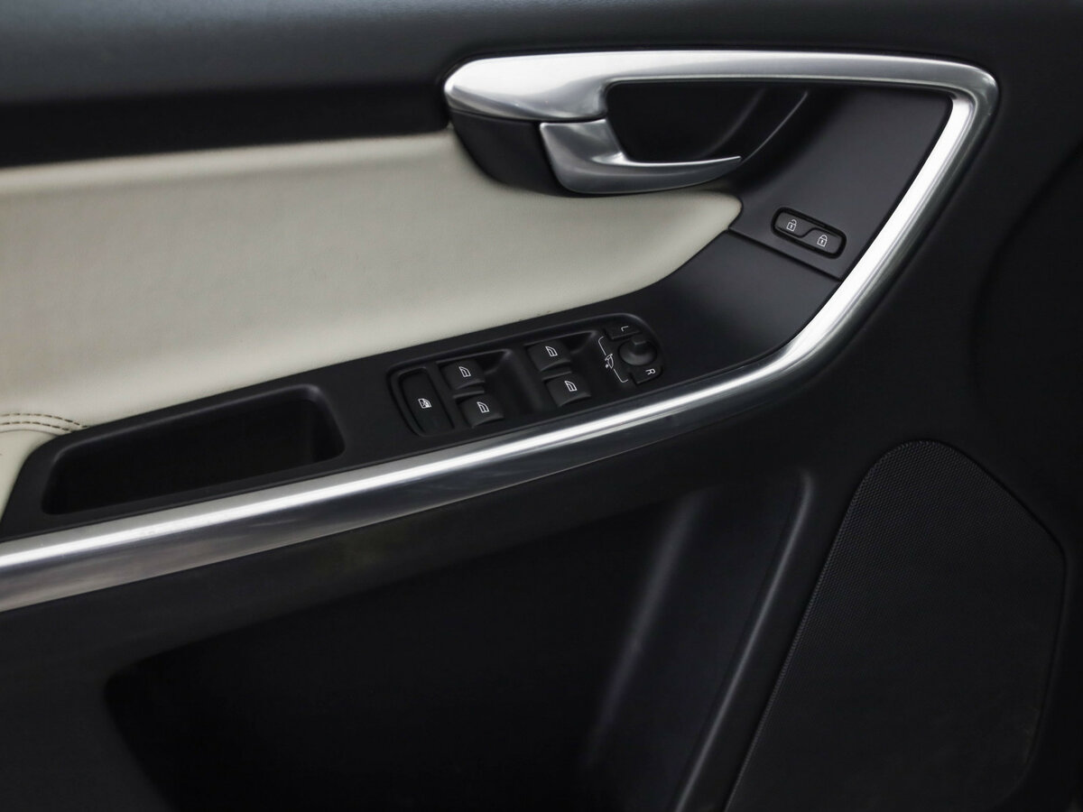 Volvo XC60 I Рестайлинг, 2013 Фото №19