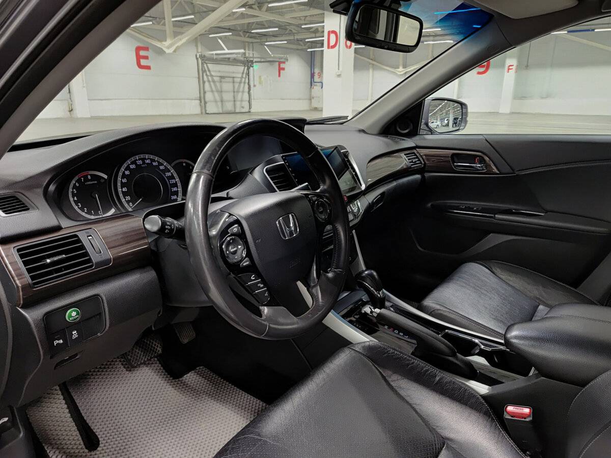 Honda Accord IX Рестайлинг, 2016 Фото №16