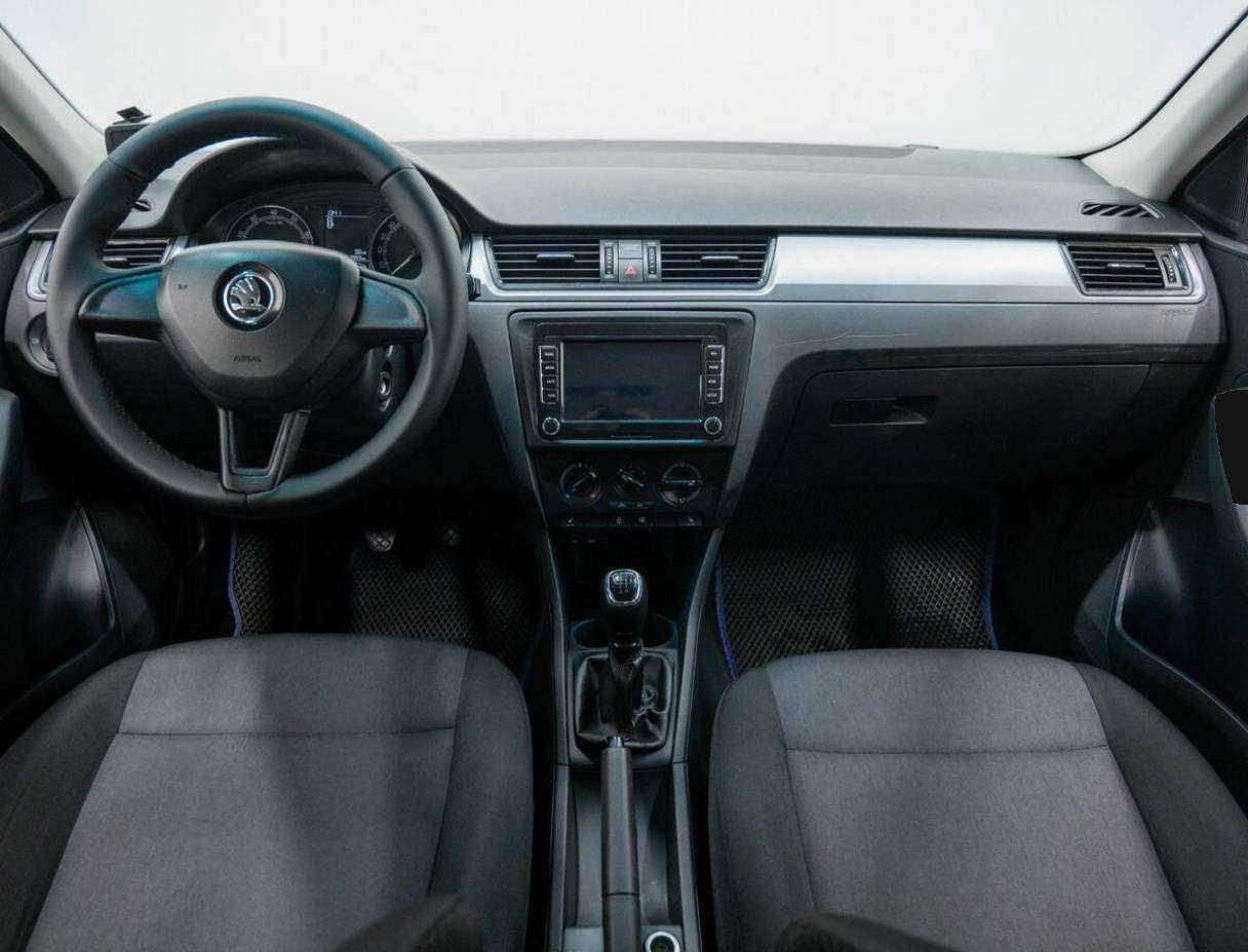 Skoda Rapid, 2017 Фото №14