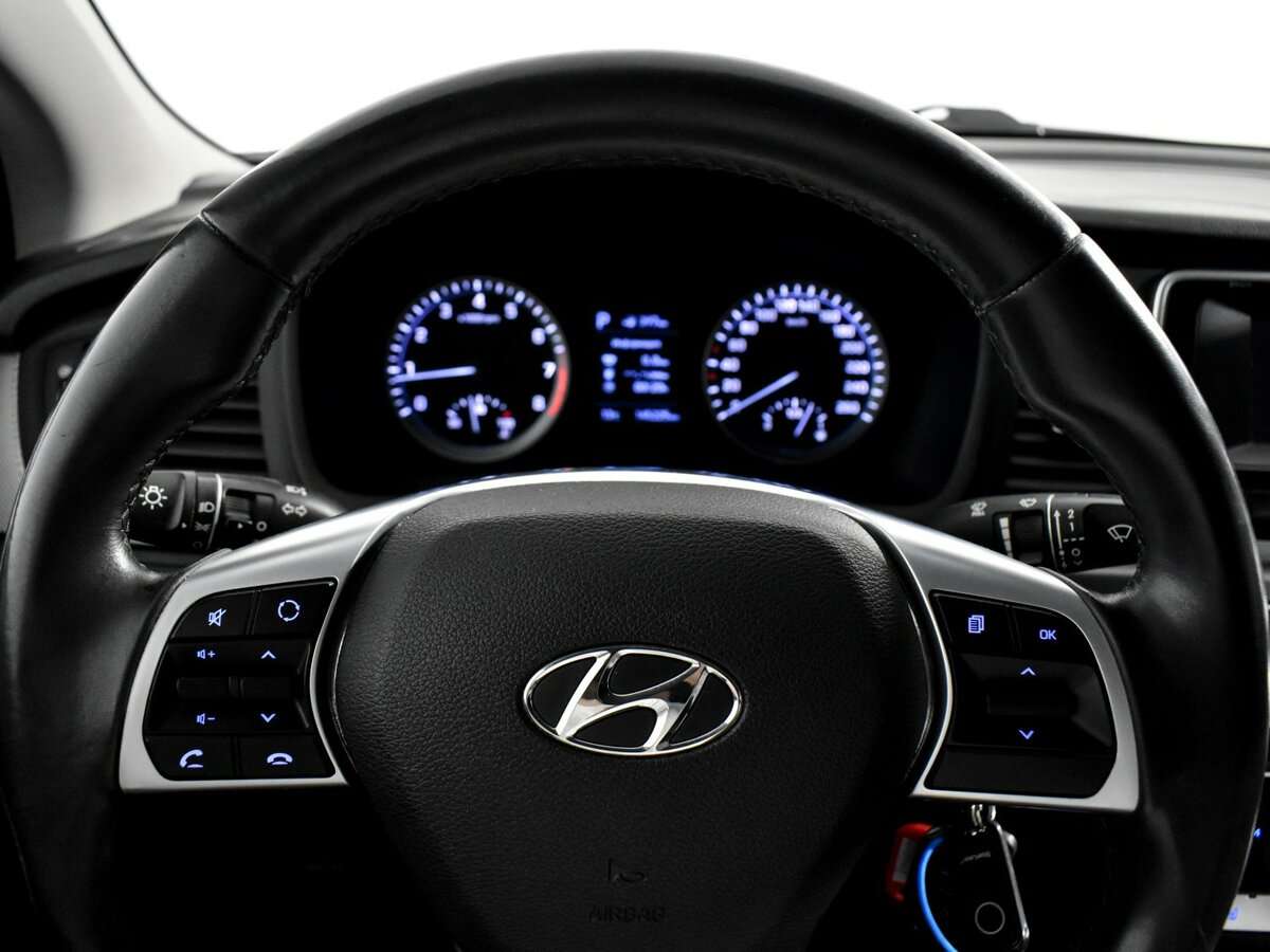 Hyundai Sonata, 2019 Фото №16