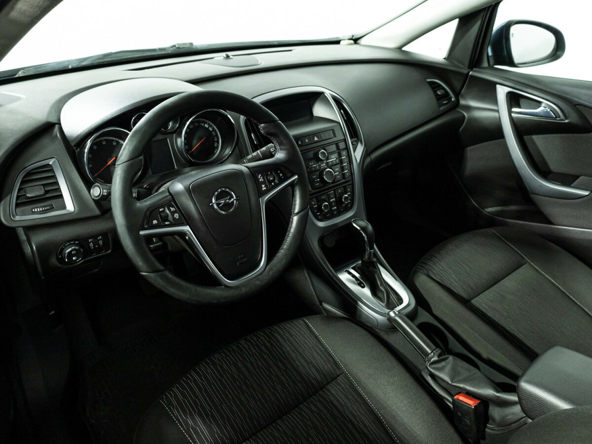 Opel Astra J Рестайлинг, 2013 Фото №11