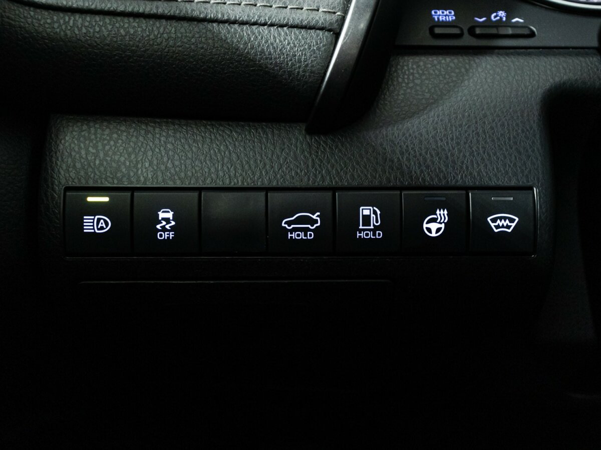 Toyota Camry VIII (XV70) Рестайлинг, 2021 Фото №23