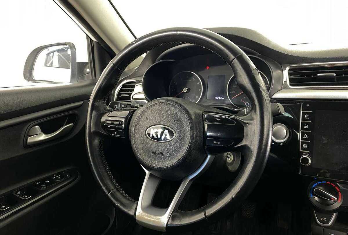 Kia Rio X-Line, 2019 Фото №9