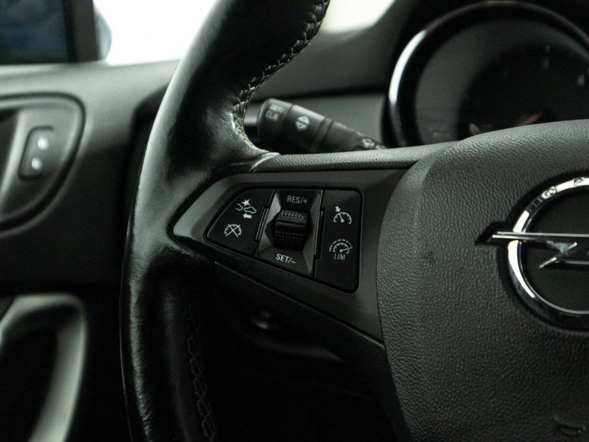 Opel Astra, 2019 Фото №18