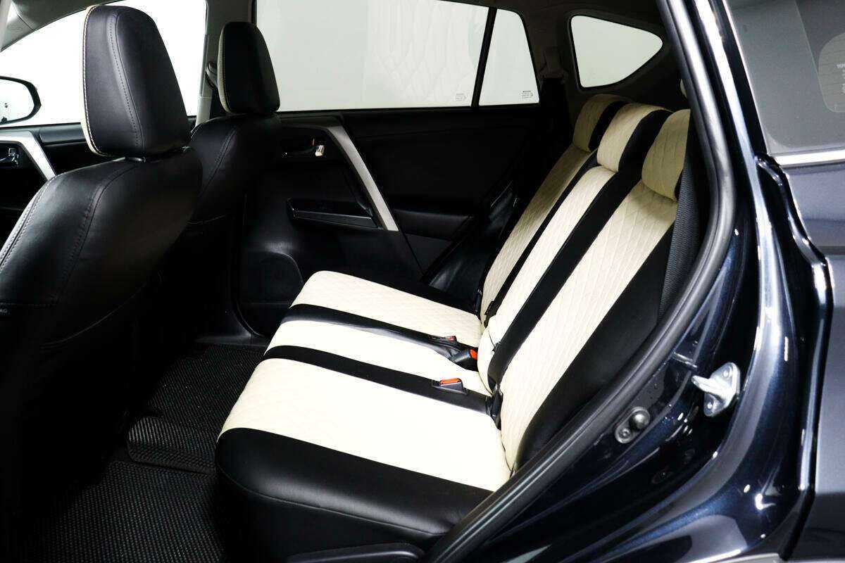 Toyota RAV4, 2017 Фото №12