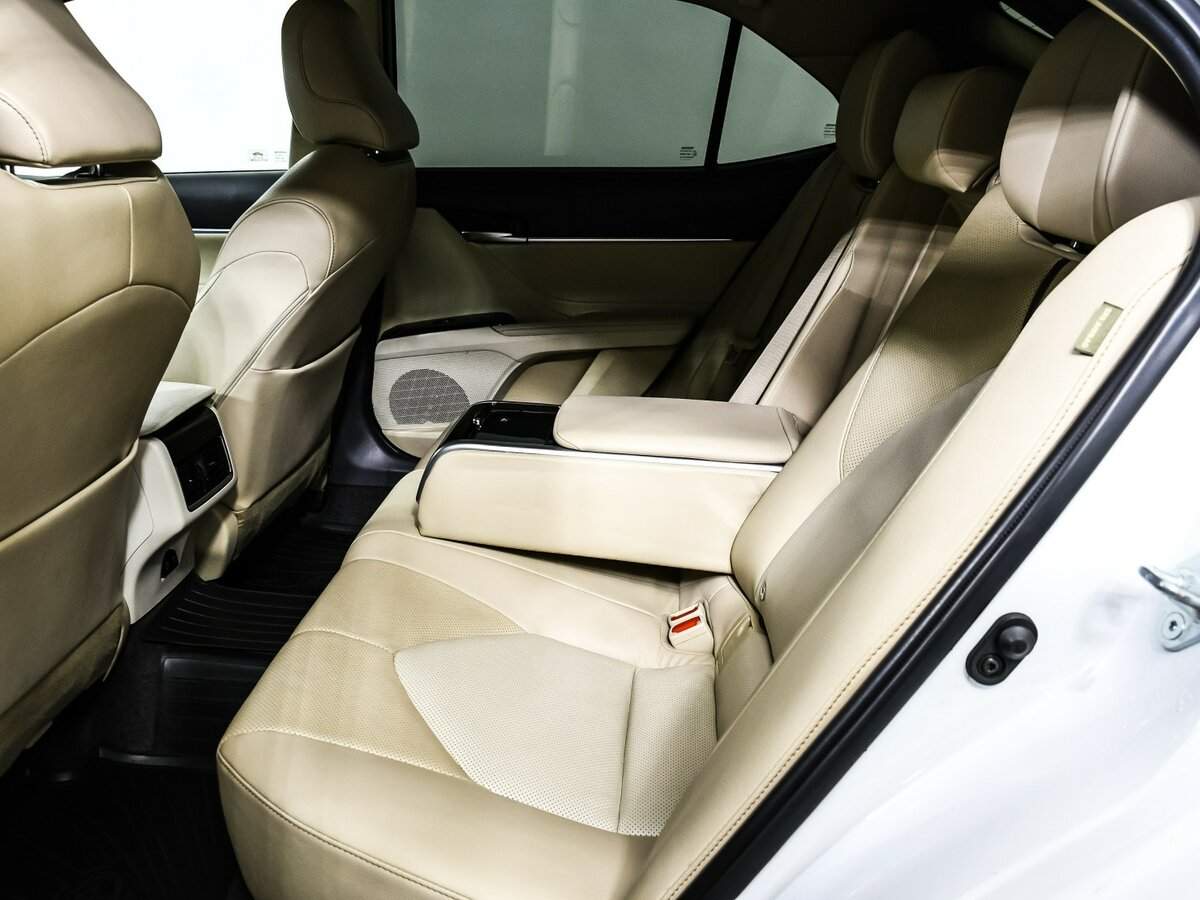 Toyota Camry, 2020 Фото №12