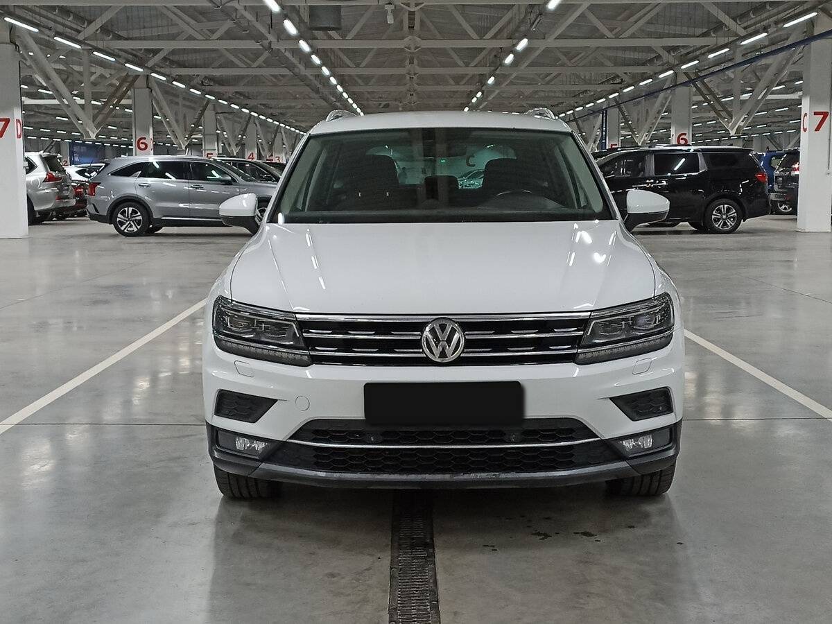Volkswagen Tiguan, 2018 Фото №2