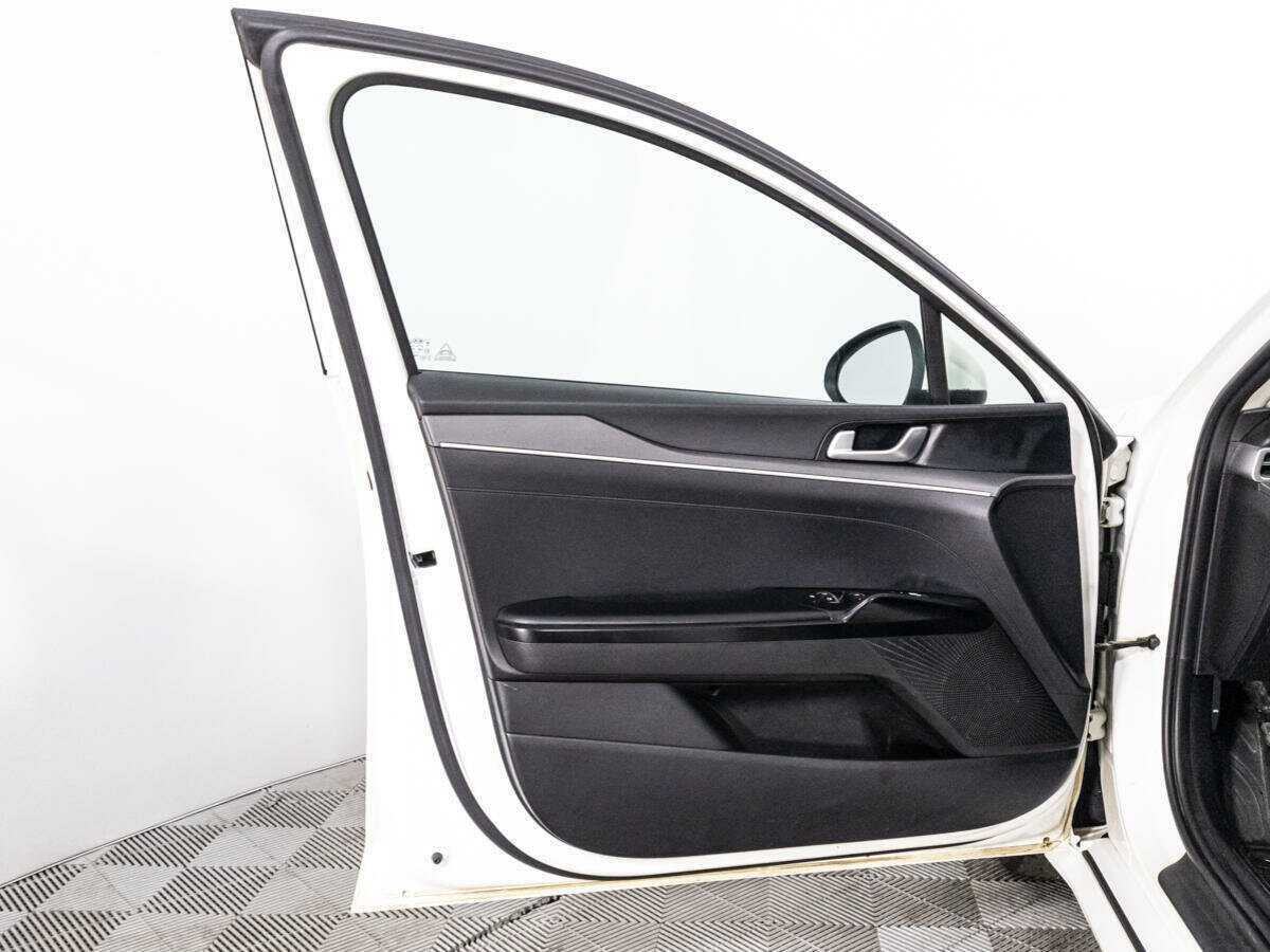 Kia K5, 2021 Фото №24