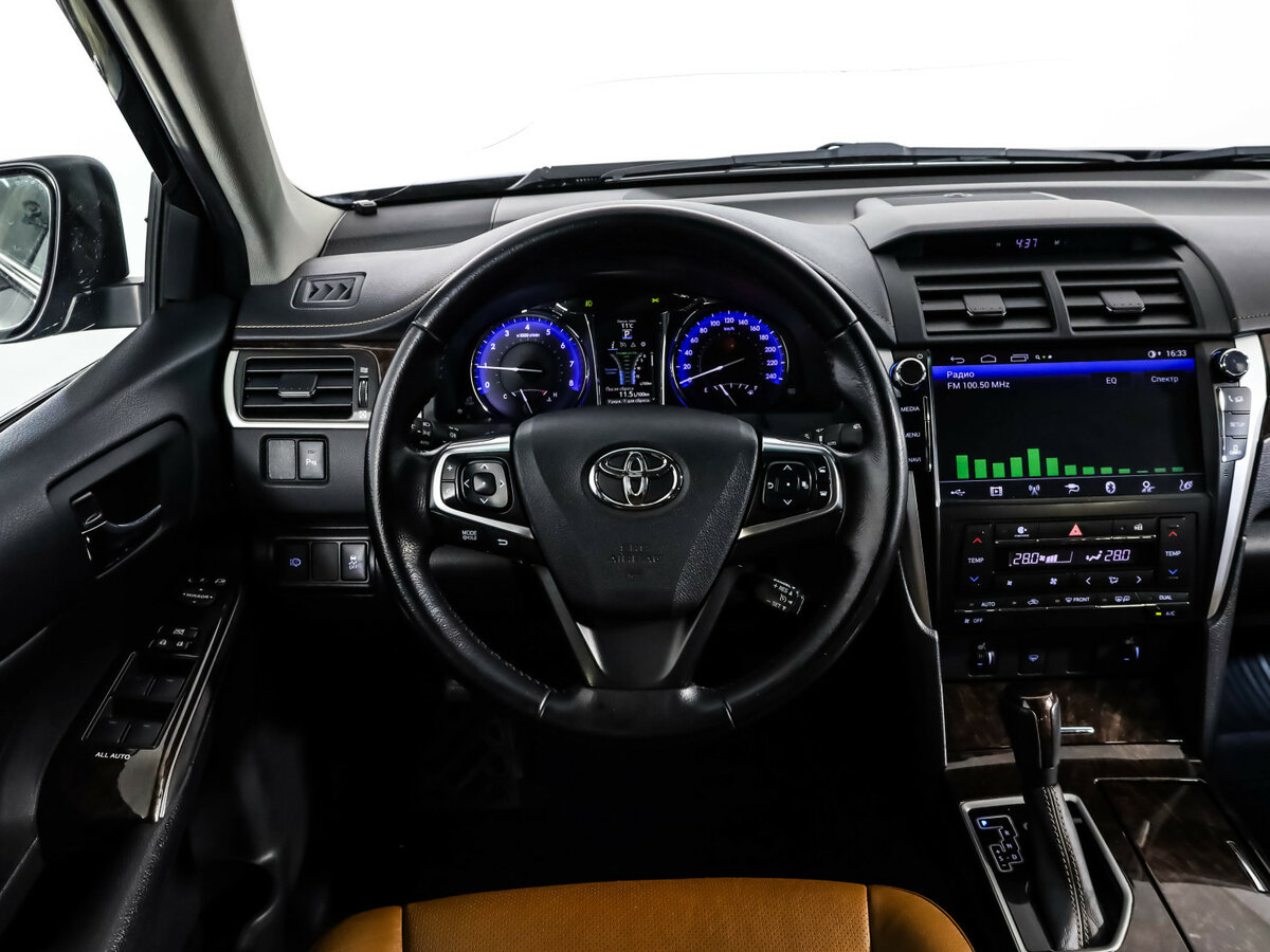 Toyota Camry VII (XV50) Рестайлинг, 2016 Фото №9