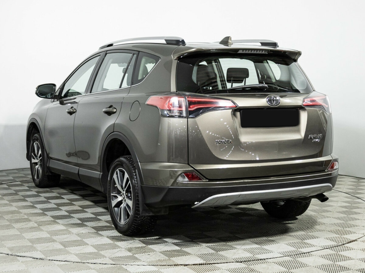 Toyota RAV4 IV (XA40) Рестайлинг, 2017 Фото №7