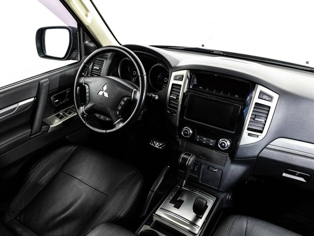 Mitsubishi Pajero IV Рестайлинг 2, 2017 Фото №16