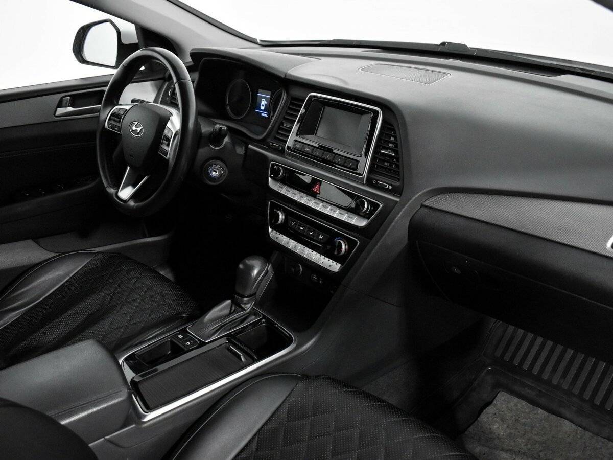 Hyundai Sonata, 2019 Фото №13