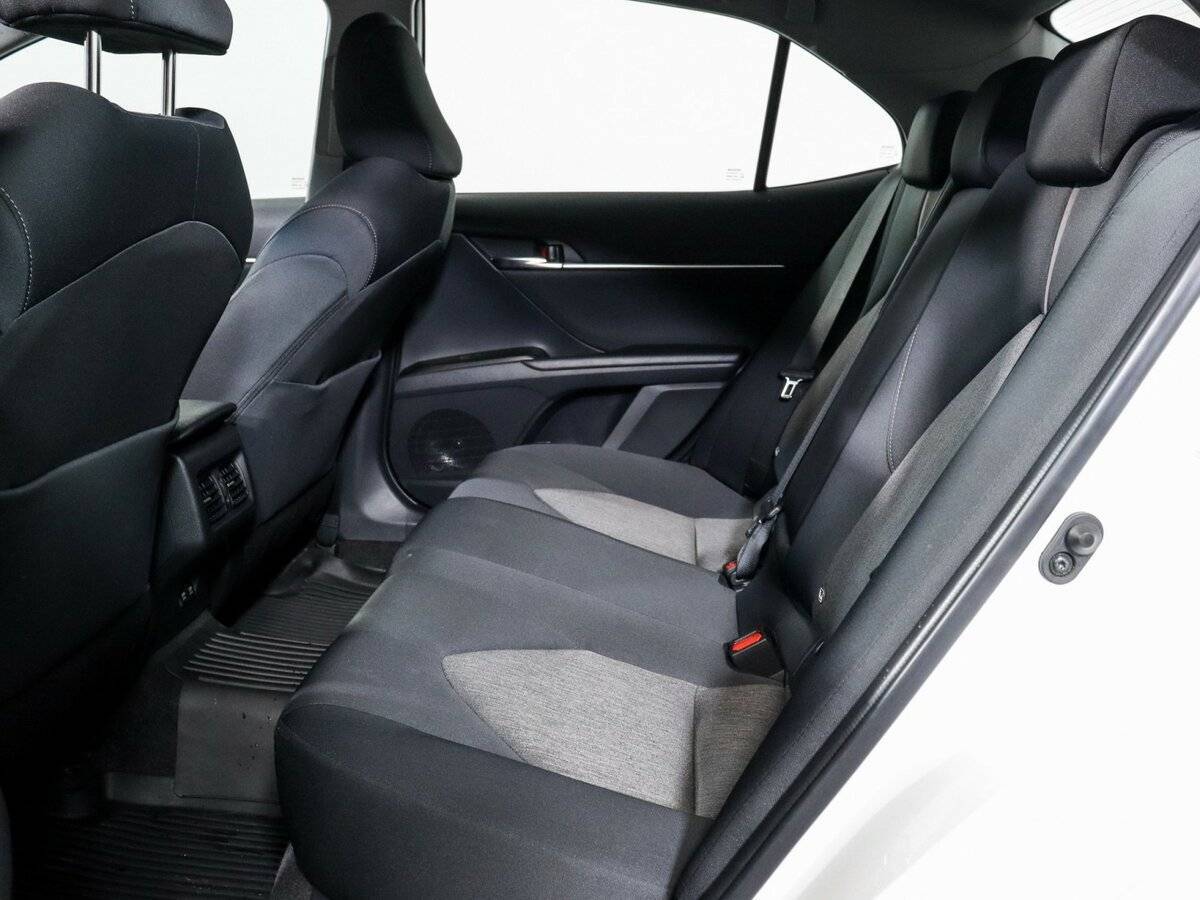 Toyota Camry, 2021 Фото №10