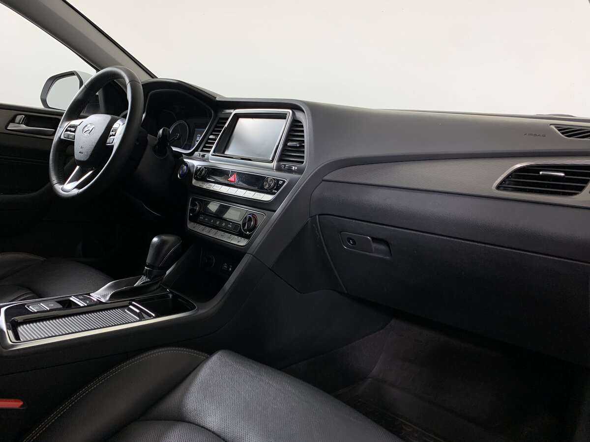 Hyundai Sonata, 2019 Фото №11