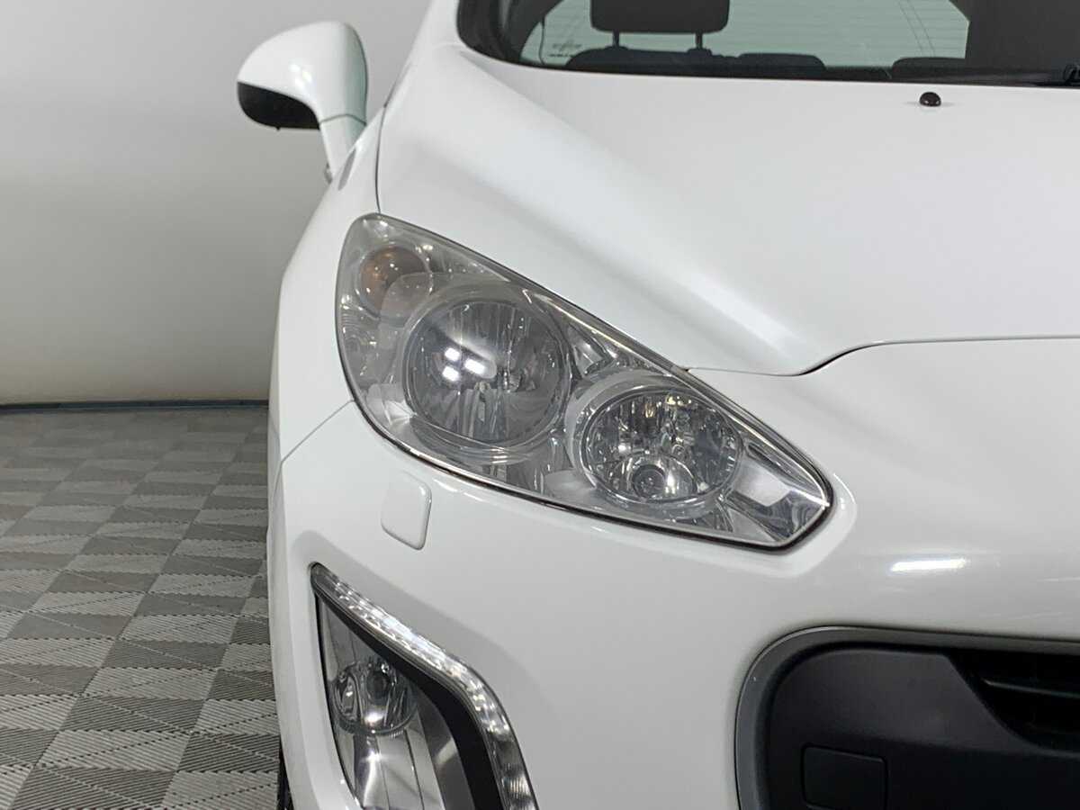 Peugeot 308, 2012 Фото №10