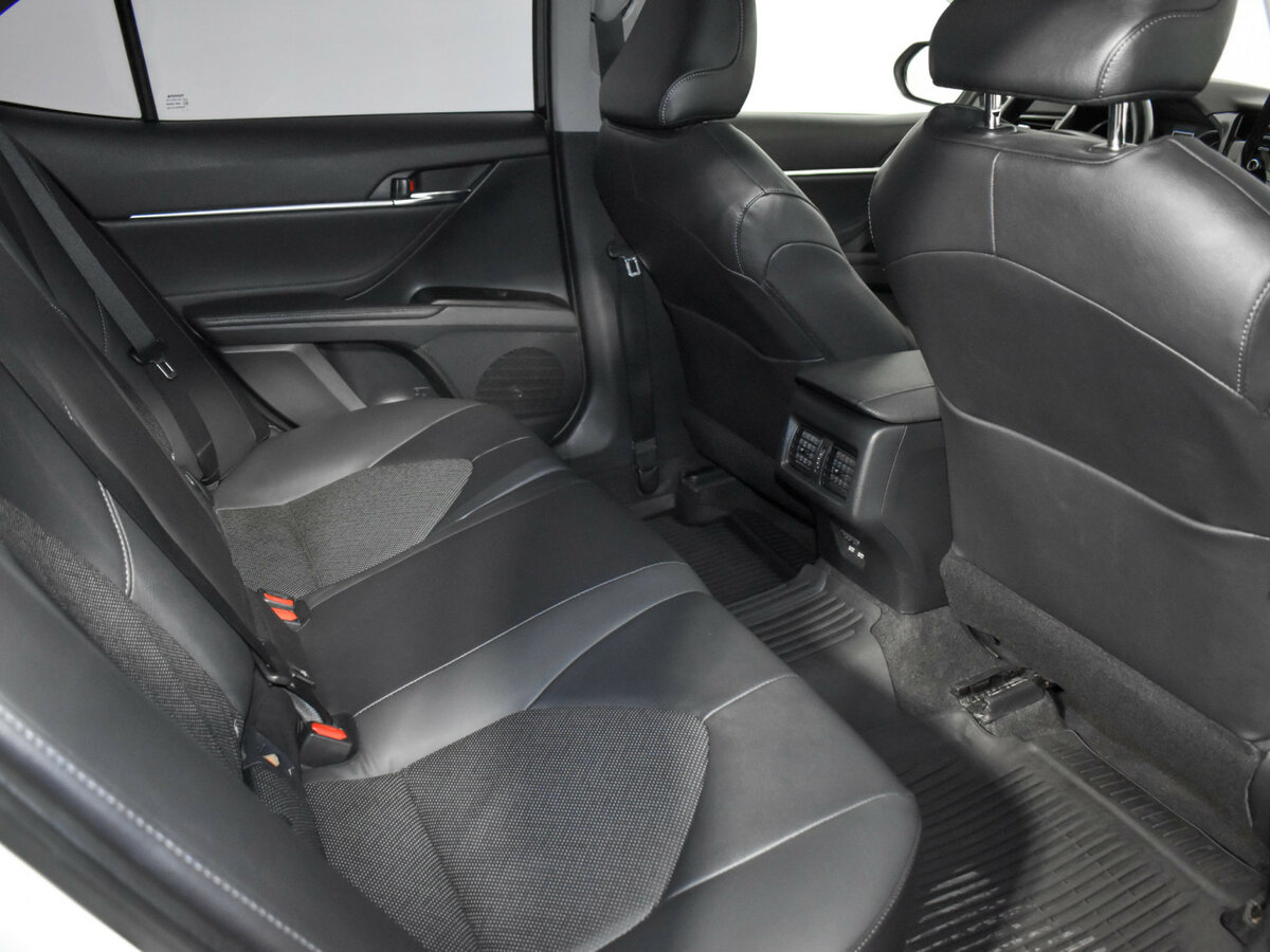 Toyota Camry VIII (XV70) Рестайлинг, 2022 Фото №15