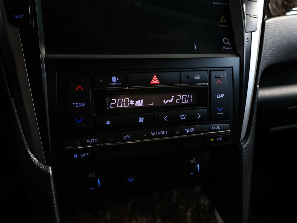 Toyota Camry VII (XV50) Рестайлинг, 2016 Фото №13