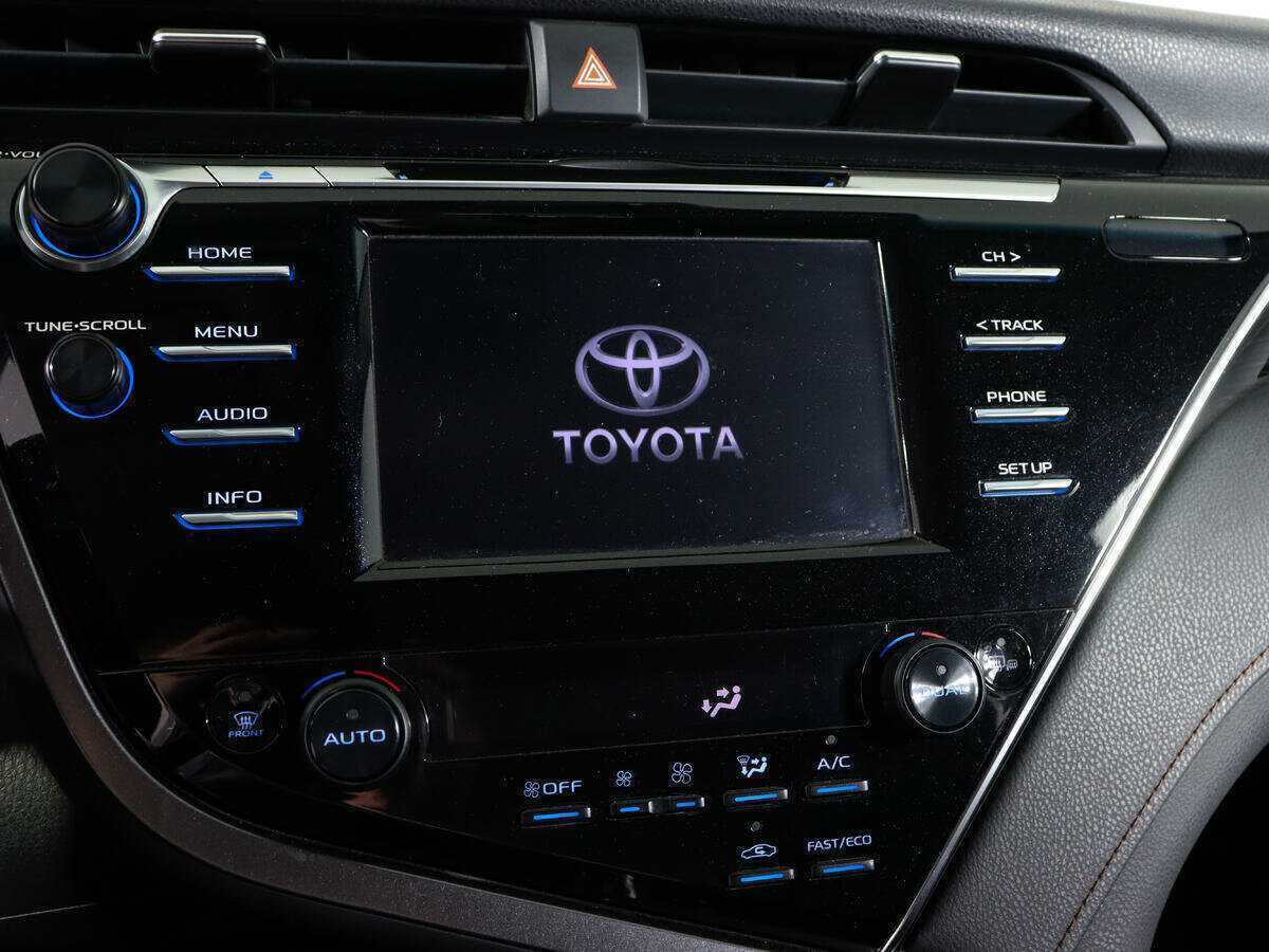 Toyota Camry, 2018 Фото №21